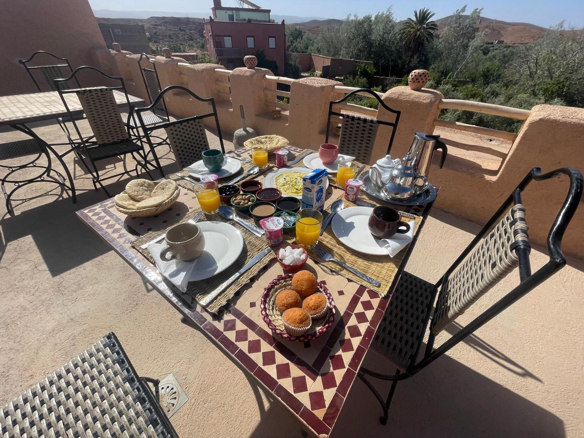 Maroc Des Merveilles - Chez L'Habitant Kelaat-M'Gouna ภายนอก รูปภาพ